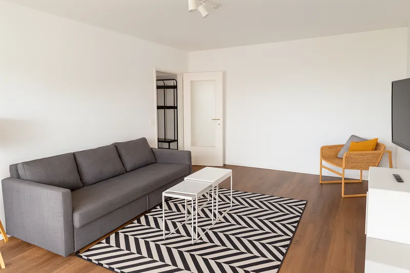 Ankommen, auspacken, wohlfühlen! Exklusive 2-Zimmer-Wohnung – komplett möbliert! — photo 1